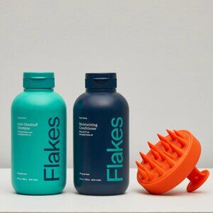 NWT Flakes Complete Bundle - Shampoo & Conditioner